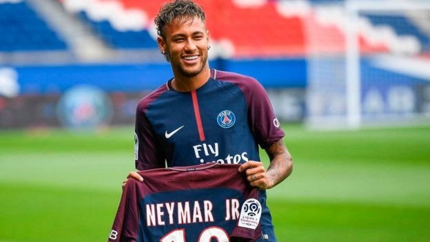 cara transfer seorang pemain sepak bola